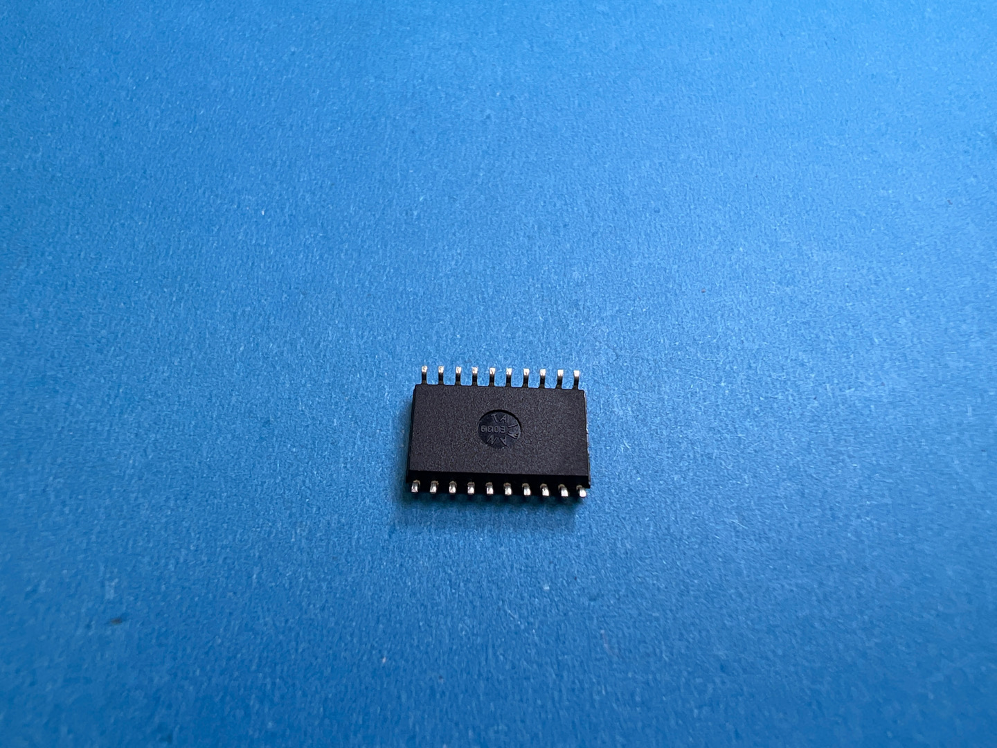 MC74F245DWR2