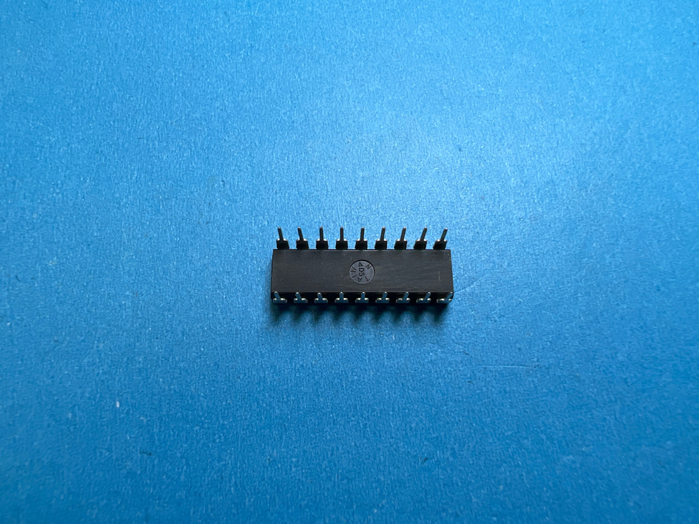 AD7224KN DAC 8BIT LC2MOS 18-DIP
