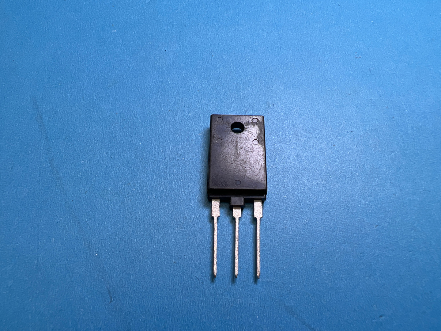 2SK3747