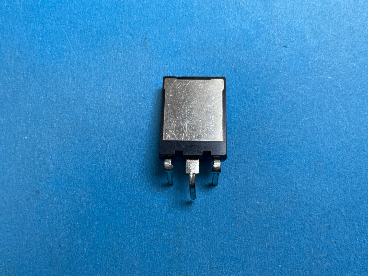 AUPS4067D2-B