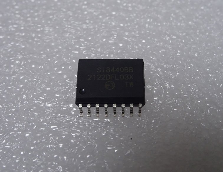 SI8440