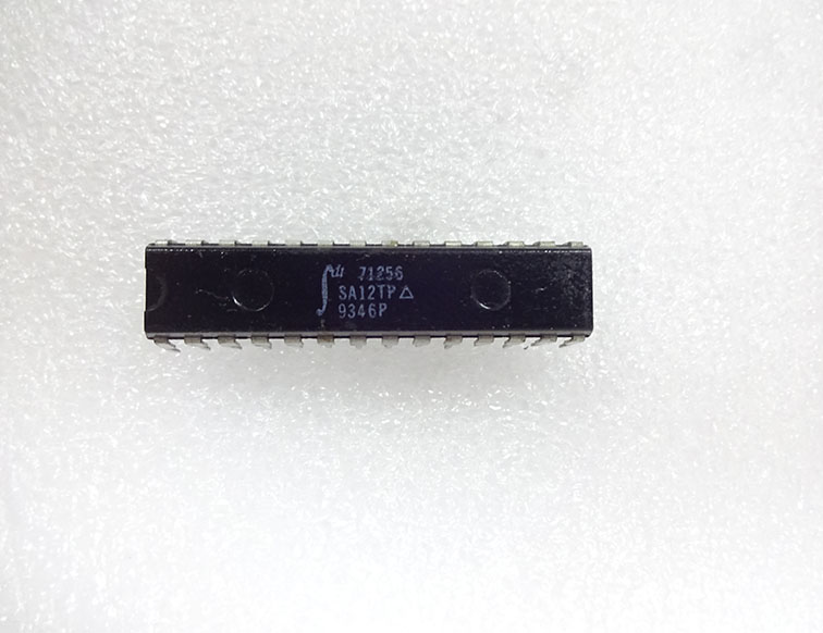IDT71256SA12TP