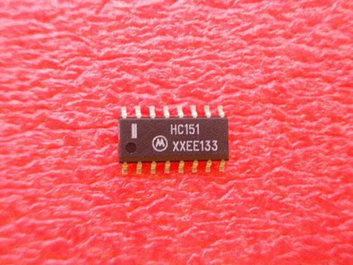 74HC151