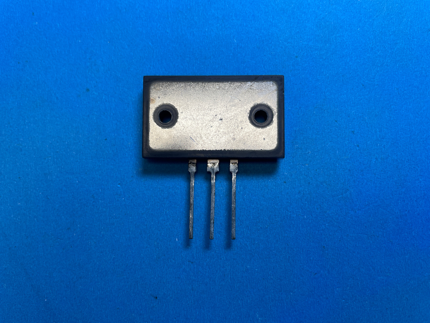 2SA1216
