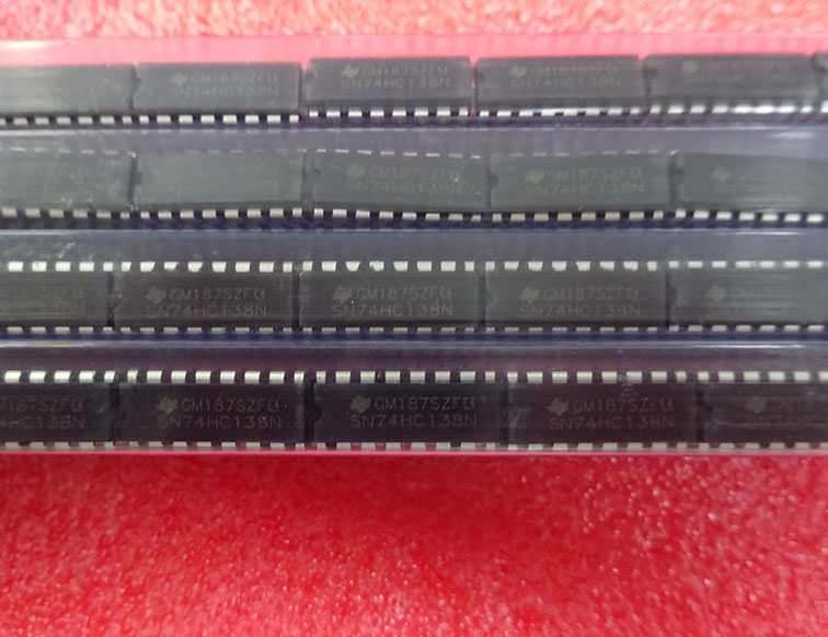 SN74HC138N.