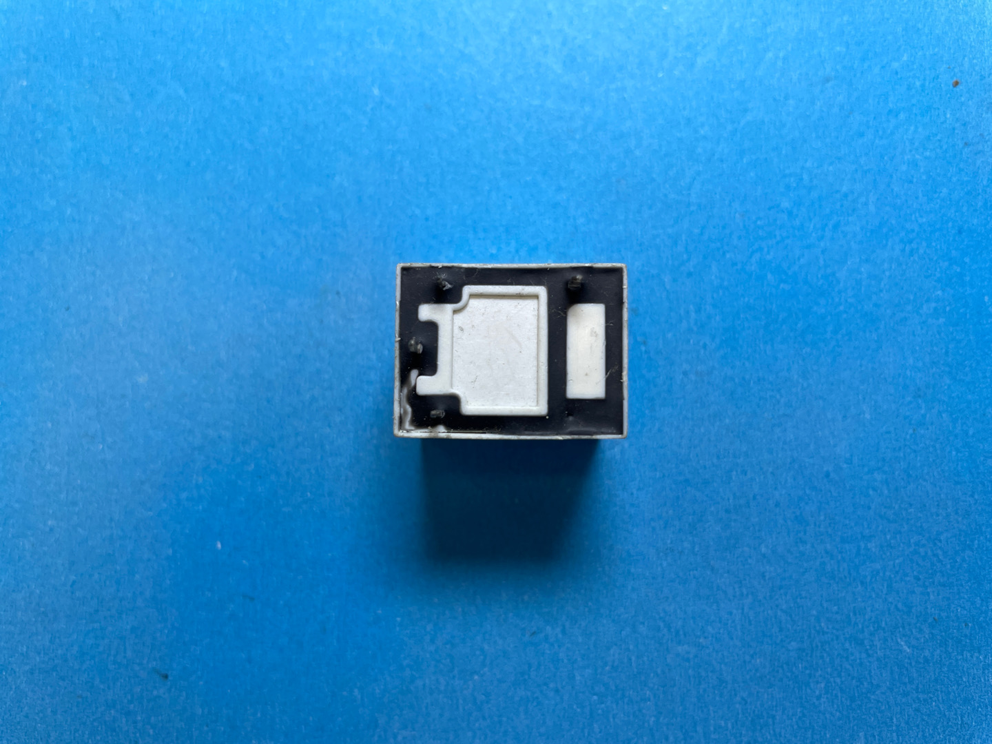 HF152F 009-1HT