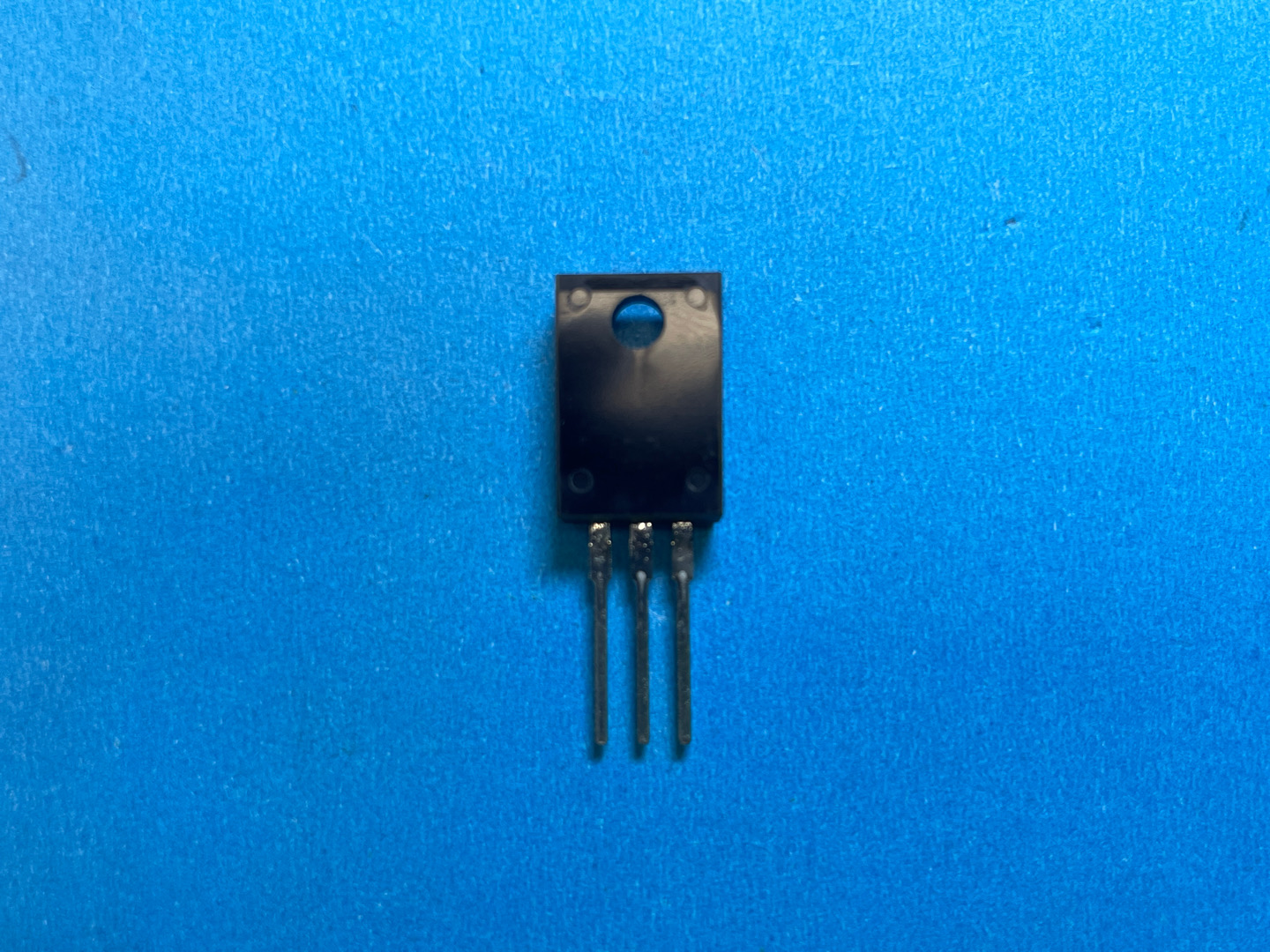 2SD2058