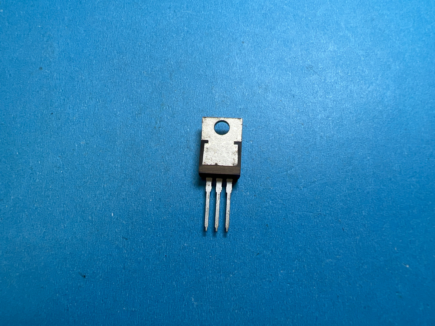 FDP51N25