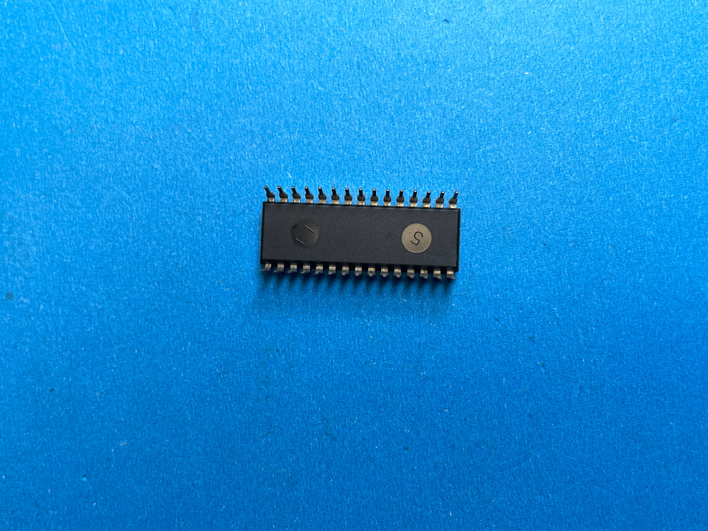 LC7822
