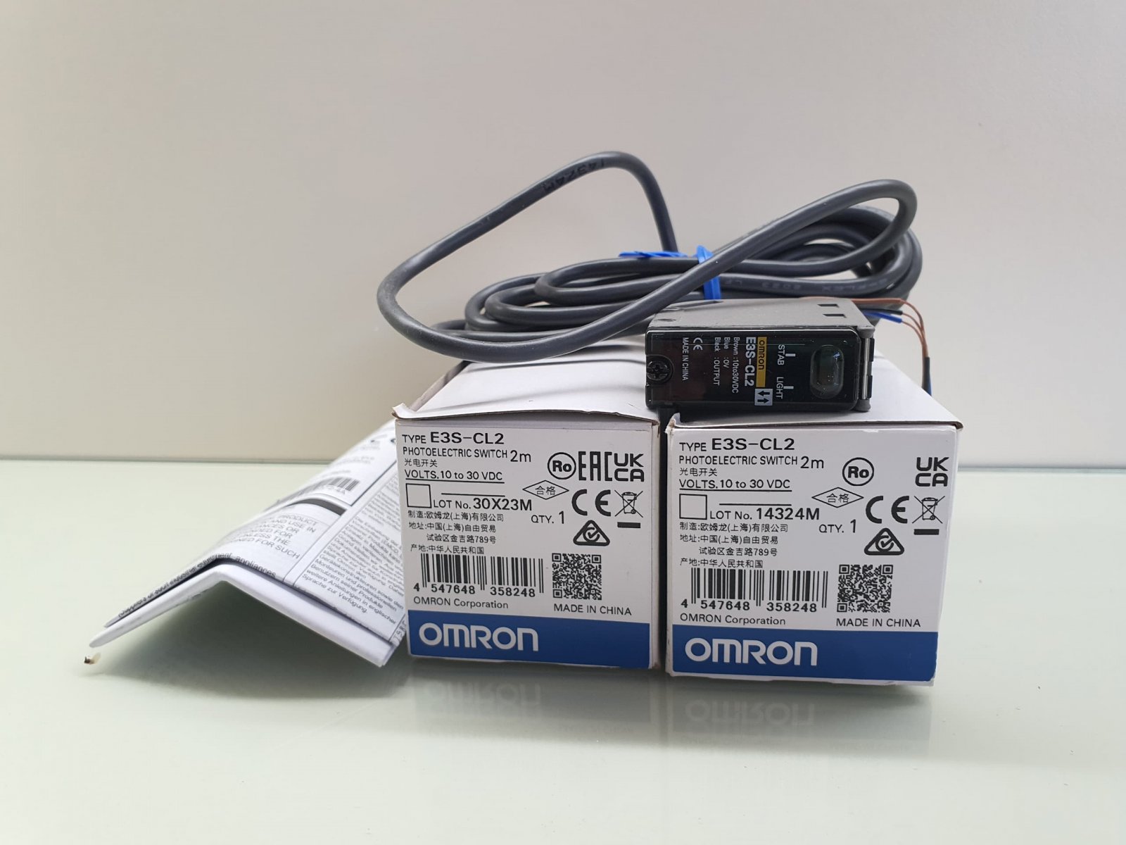 Omron E3S-CL2 Photoelectric Sensor Malaysia