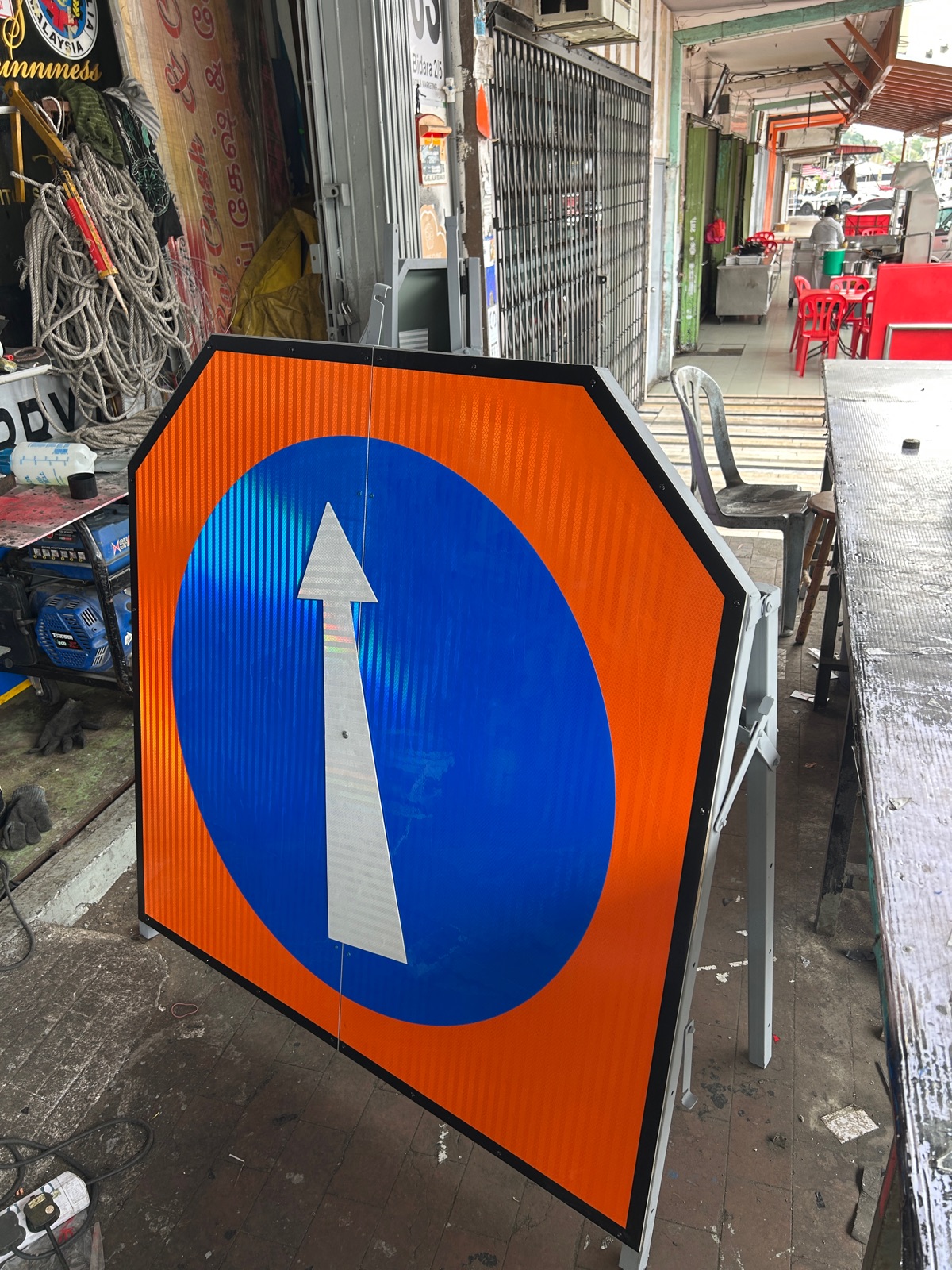Foldable Roadsign