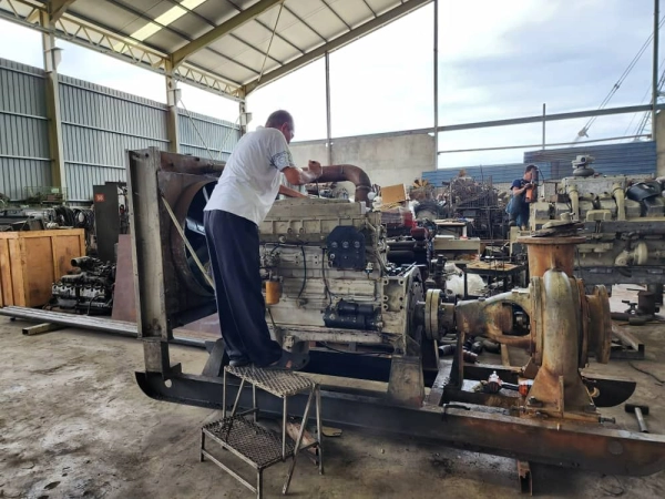 Cummins Engine Service