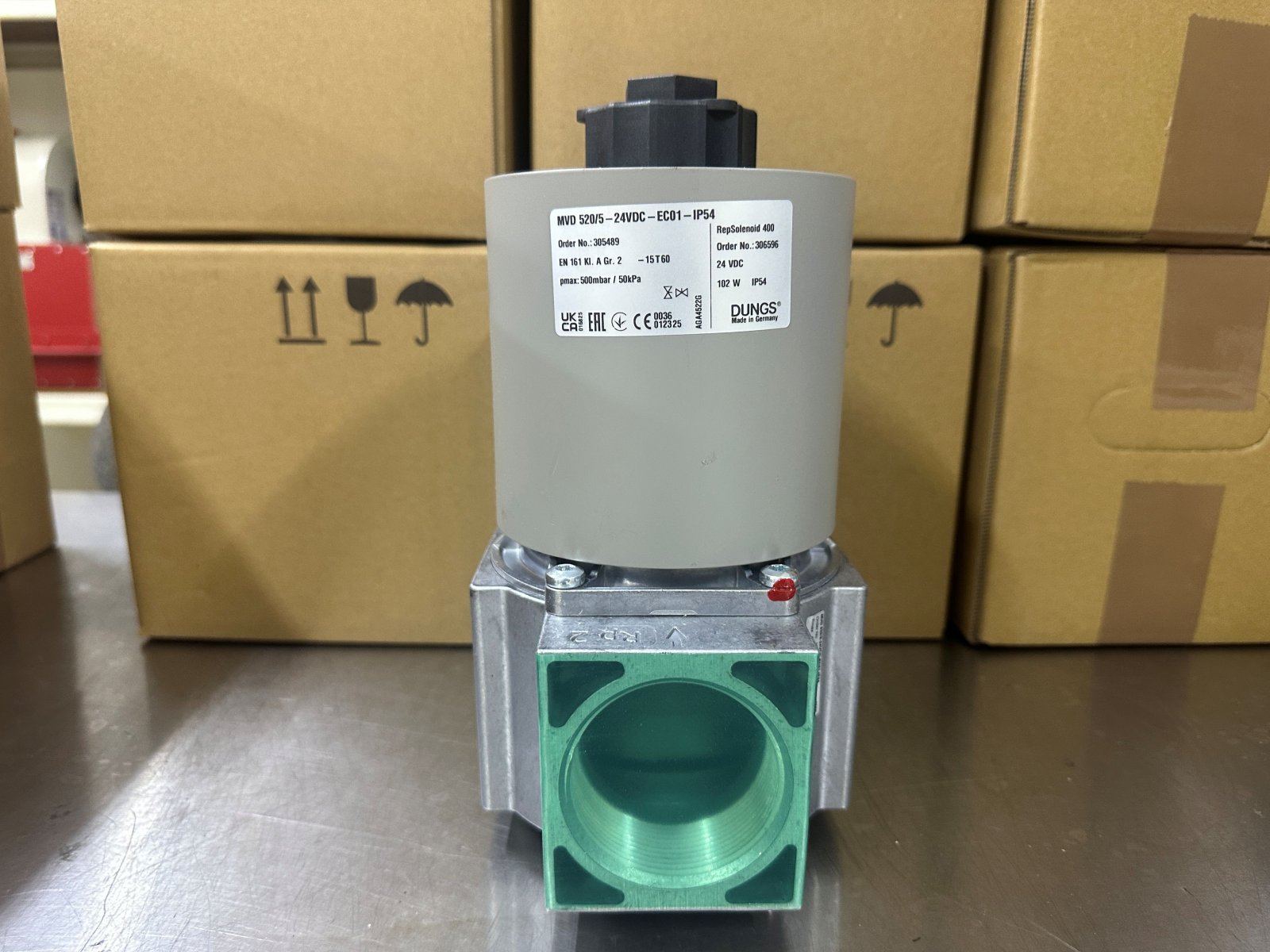 DUNGS Single Solenoid Valve MVD 520/5-24VDC-EC01-IP54, Rp 2 (305489)