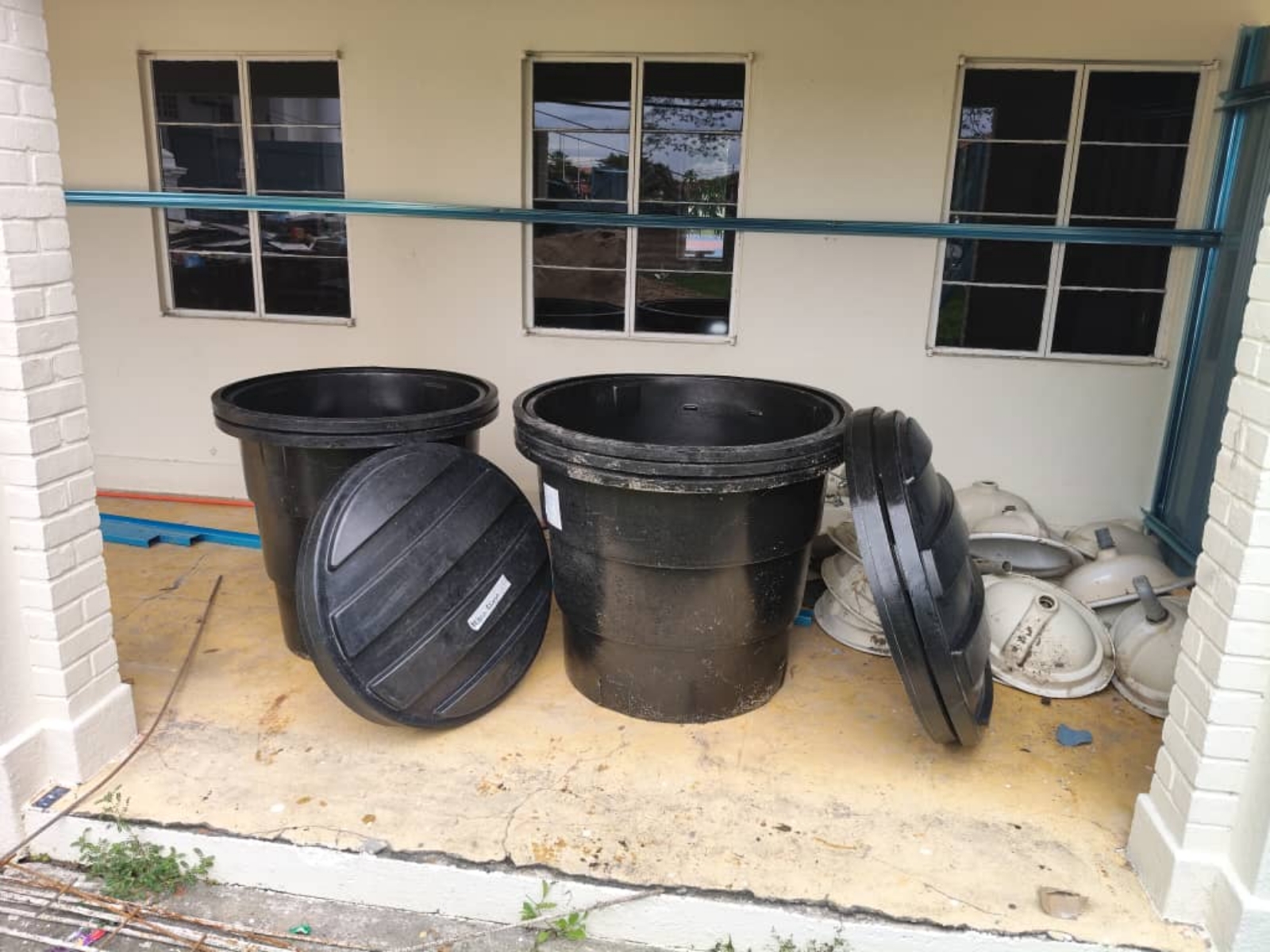 Deluxe N100ARD (150gallons) x 3units & Deluxe N70ARD (100gallons) x 2units Round Poly Tank @ Malay College Kuala Kangsar (MCKK), Bandar Di Raja, Perak