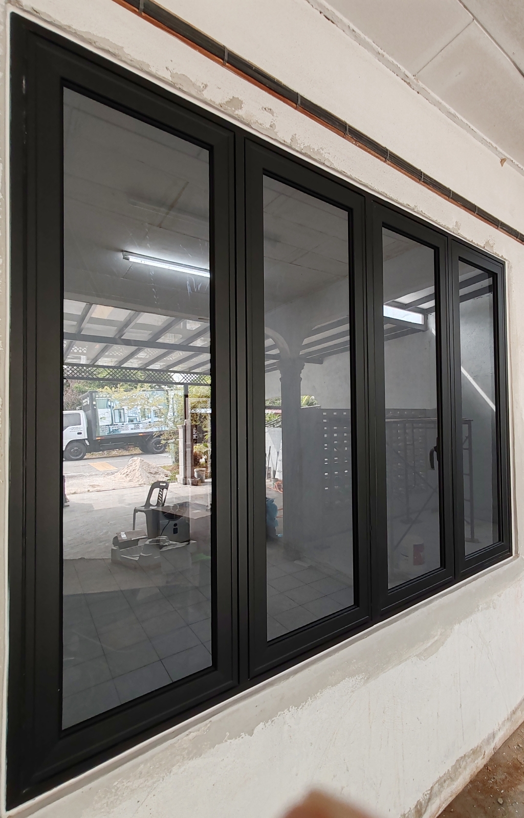 Multipoint Casement Window