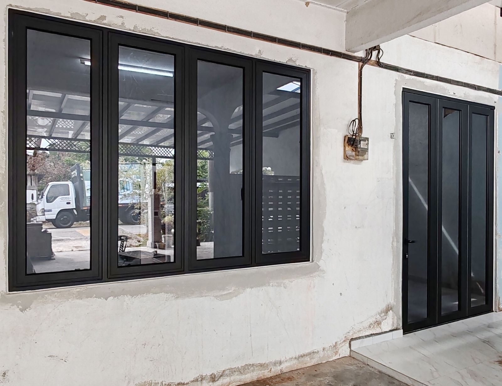 Multipoint Casement Window