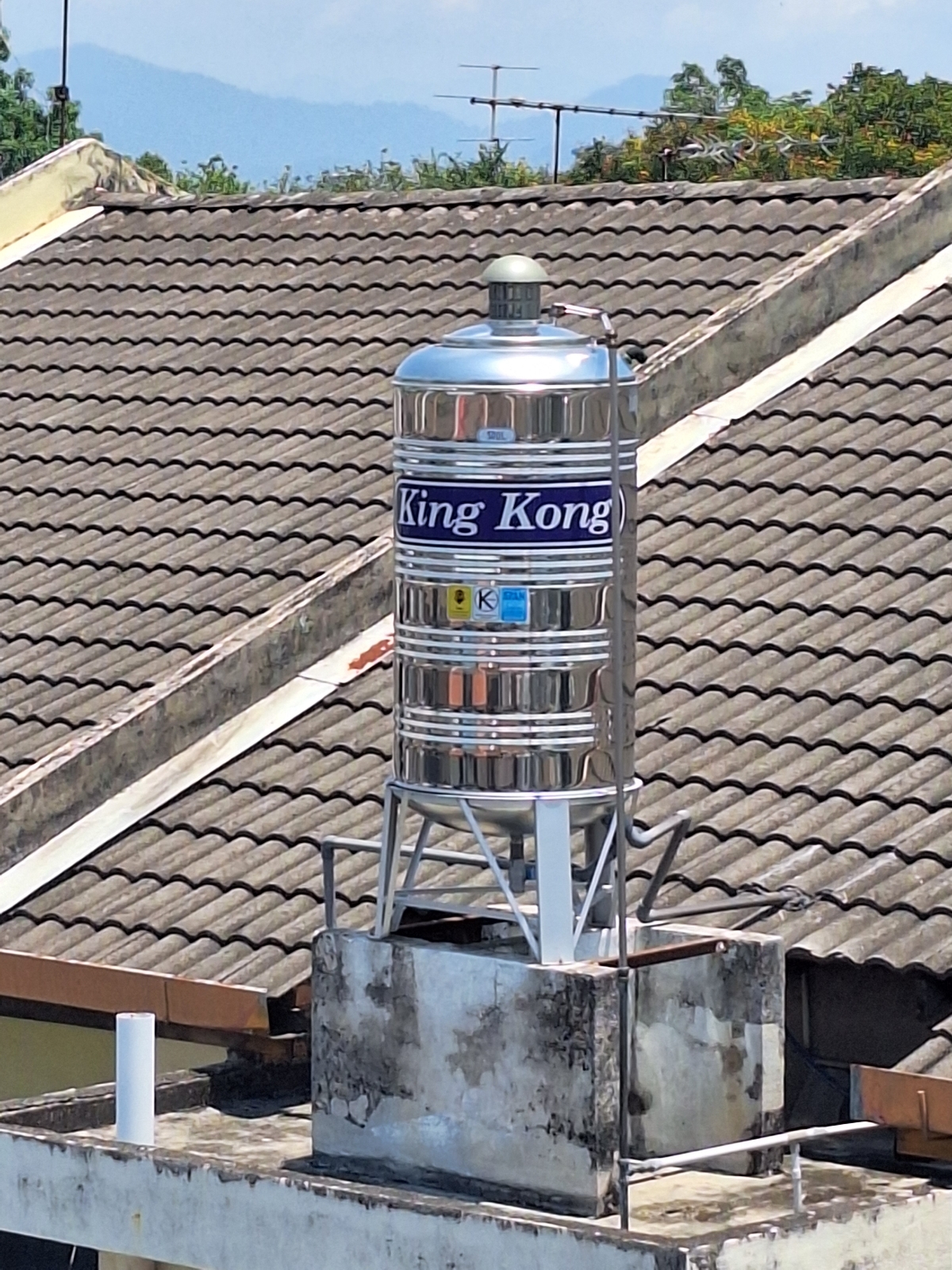King Kong HR50 (500L) Vertical Round Bottom With Stand Stainless Steel Water Tank @ Jalan Devadason, Ipoh, Perak