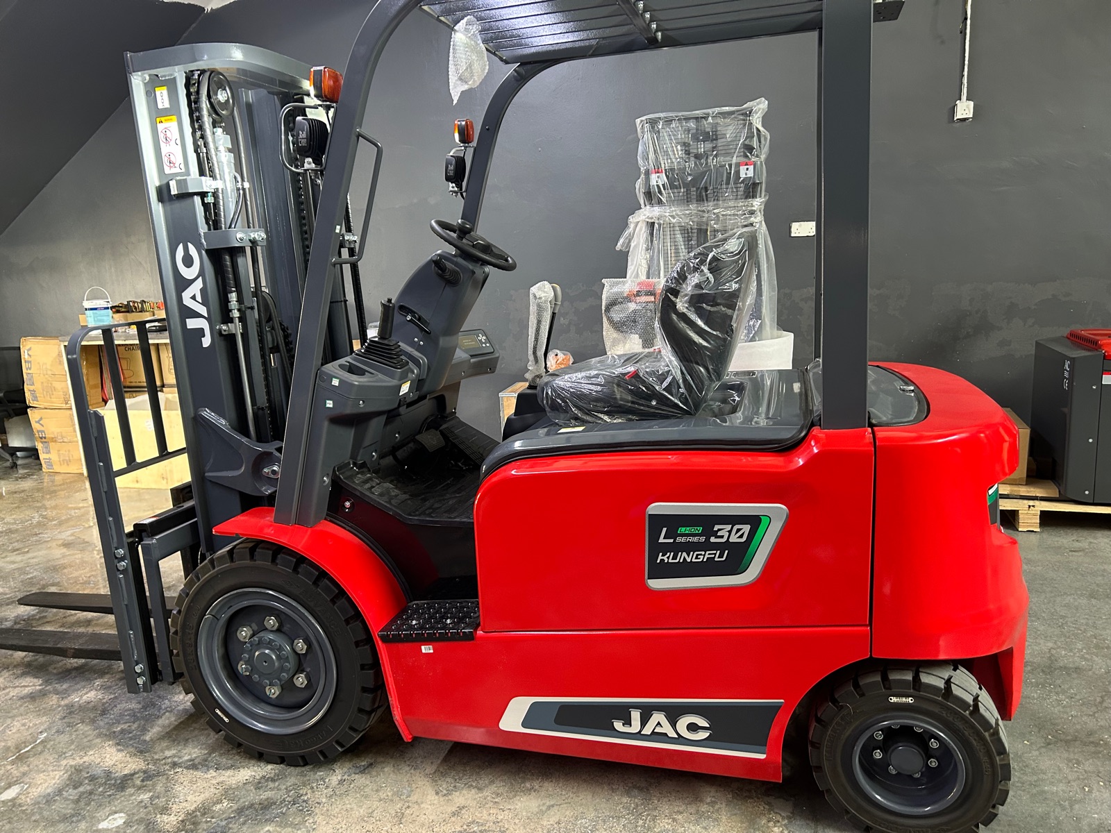 JAC LITHIUM ION BATTERY FORKLIFT 1.5Ton - 3.5Ton