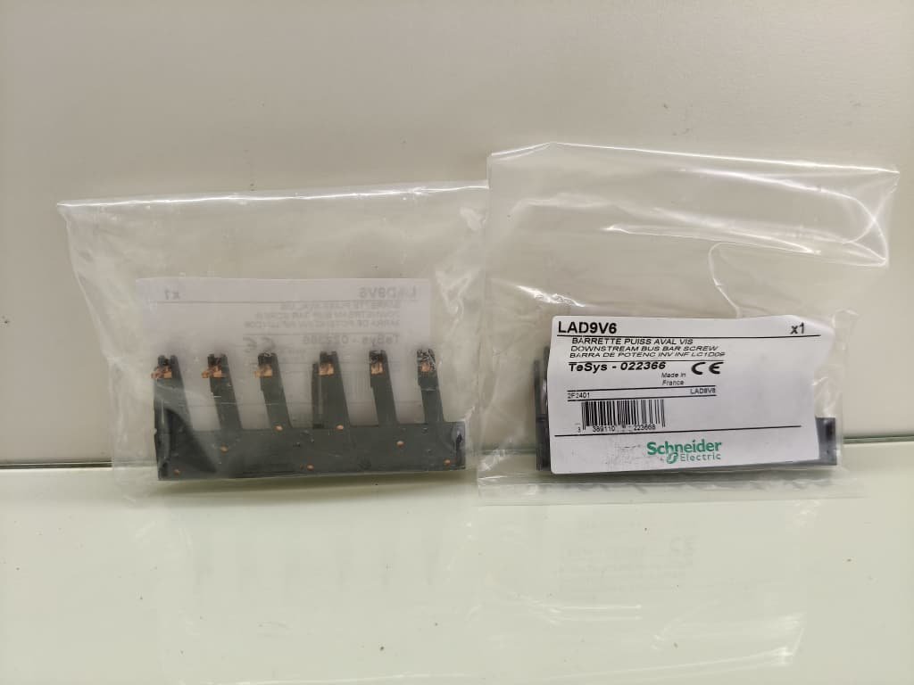 Schneider LAD9V6 Power Connector Malaysia