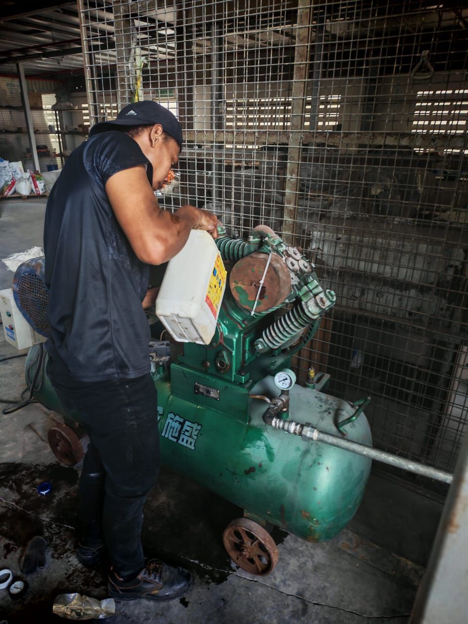 To Service 1 Unit Piston Air Compressor 