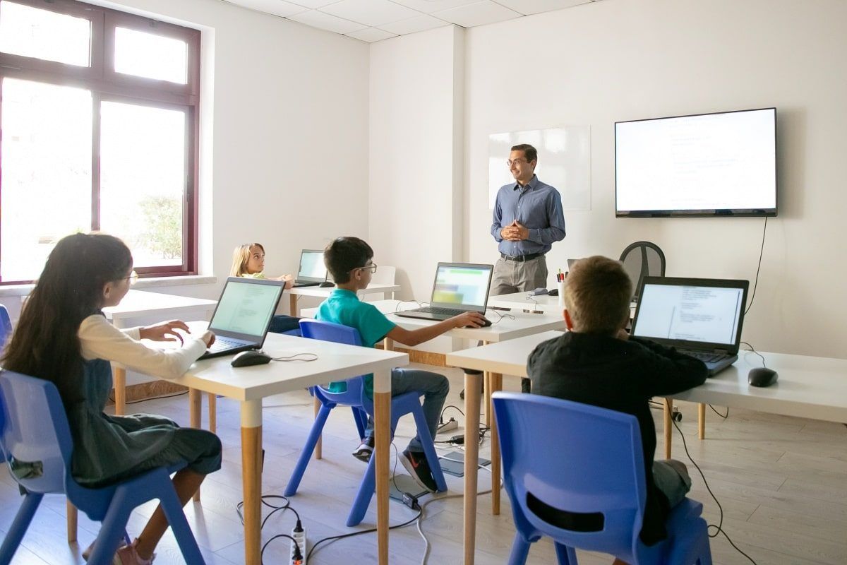 4 Aspects Of Digital Whiteboard For Teaching