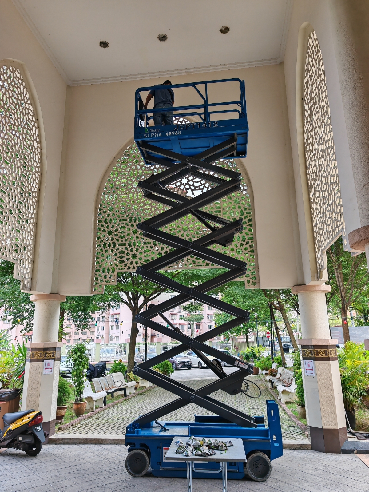 scissor lift rental in Putrajaya Selangor