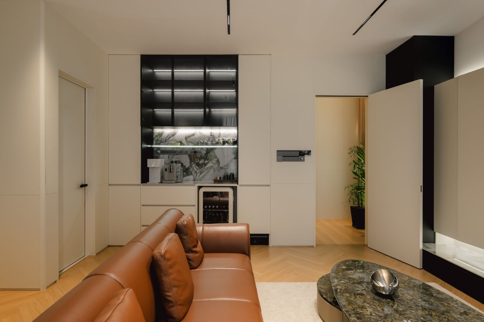 Landed House Renovation Penang: Abel Residence by AOHA