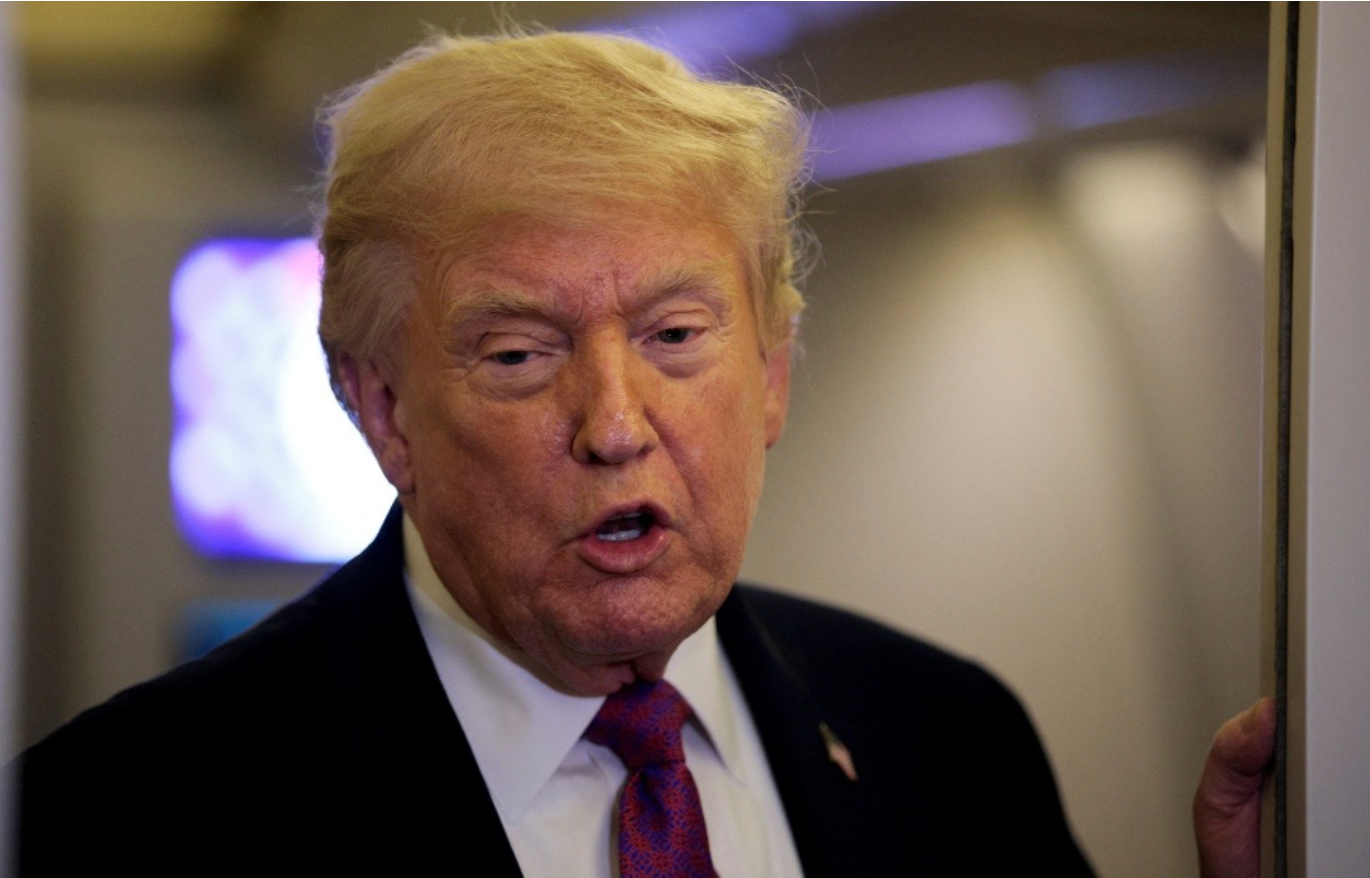 Trump Extends Iran Ceasefire, Maintains Naval Blockade Pending Tehran Proposal