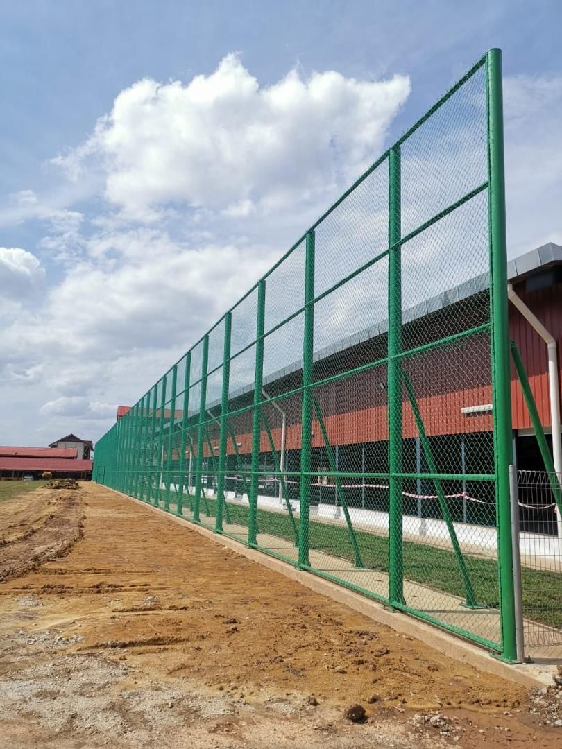 PVC CHAIN LINK (6METER HEIGHT) GREEN COLOUR (PAGAR HIJAU)