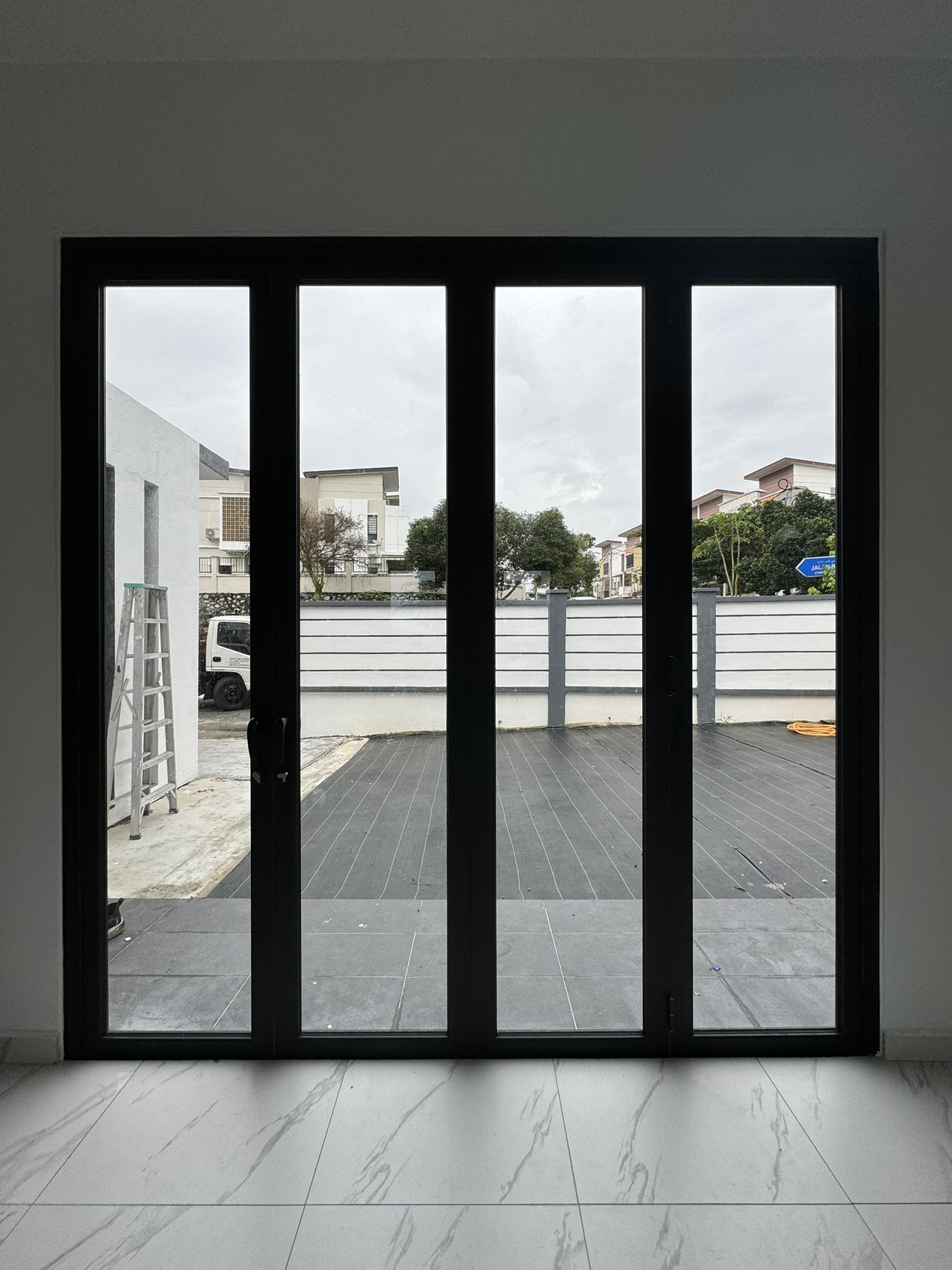Best 4-Panel Aluminium Folding Door Supplier at Kuala Lumpur (KL), Kepong & Malaysia