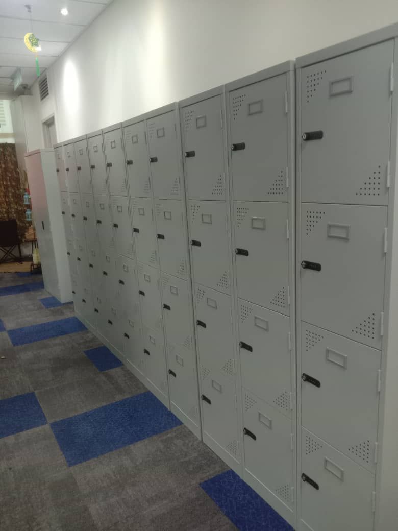 GY314 - 4 COMPARTMENT LCOKER (with 4 Digits Combination lock on Door ) at Bangsar South site.