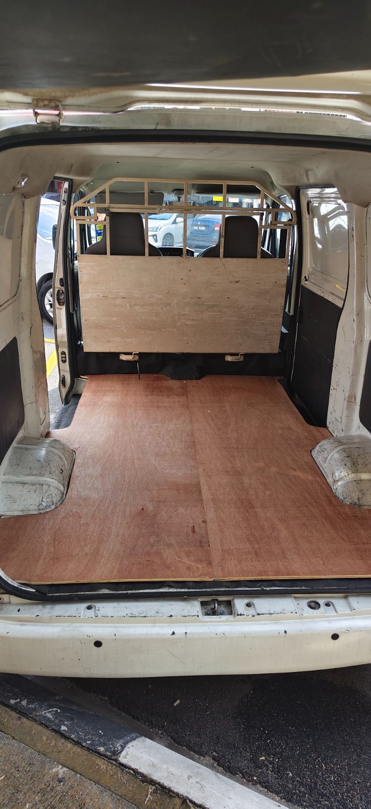 New Toyota Van Plywood Flooring Laminating / Lantai Papan Lapis Van Toyota Baharu