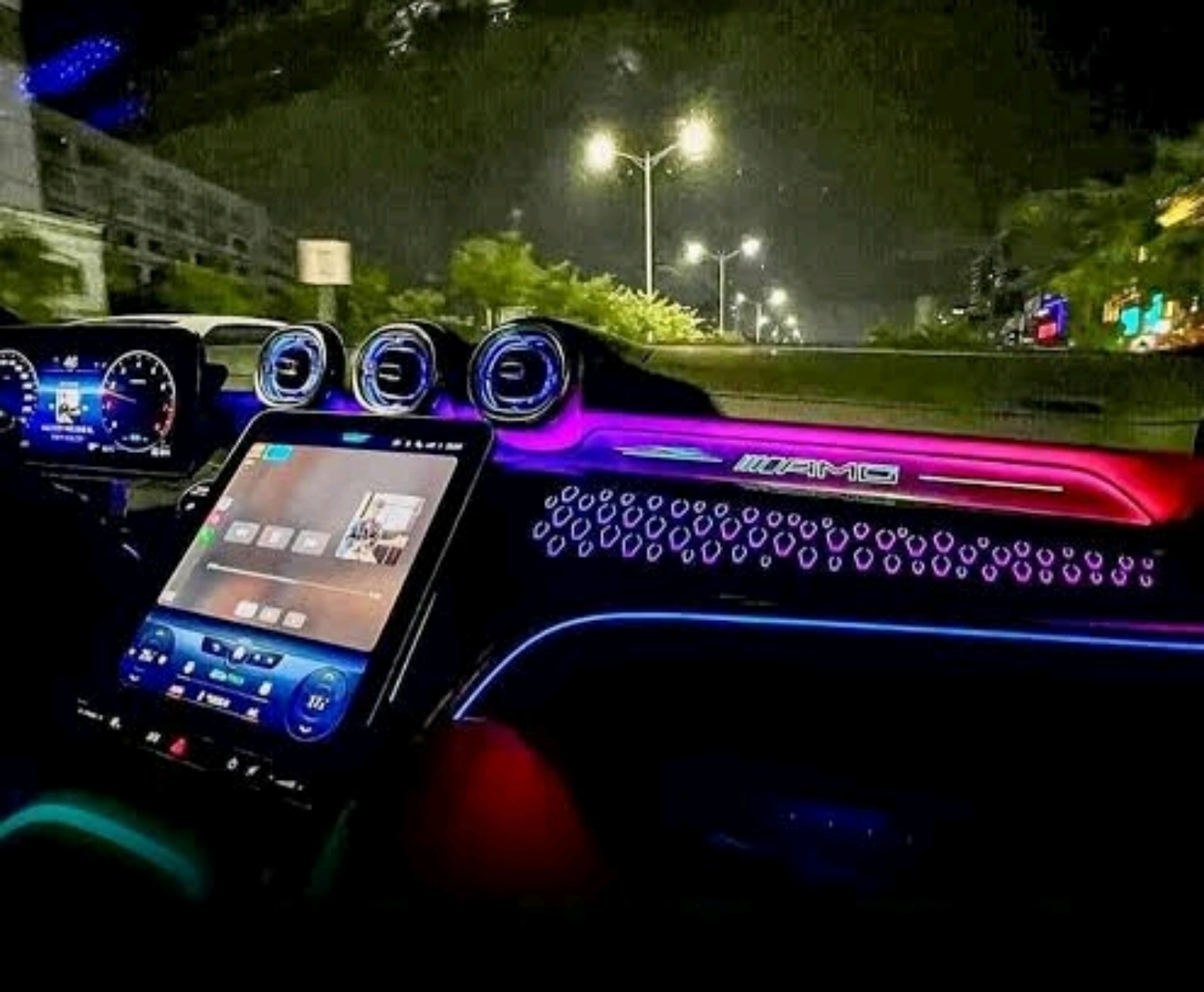 MERCEDES BENZ