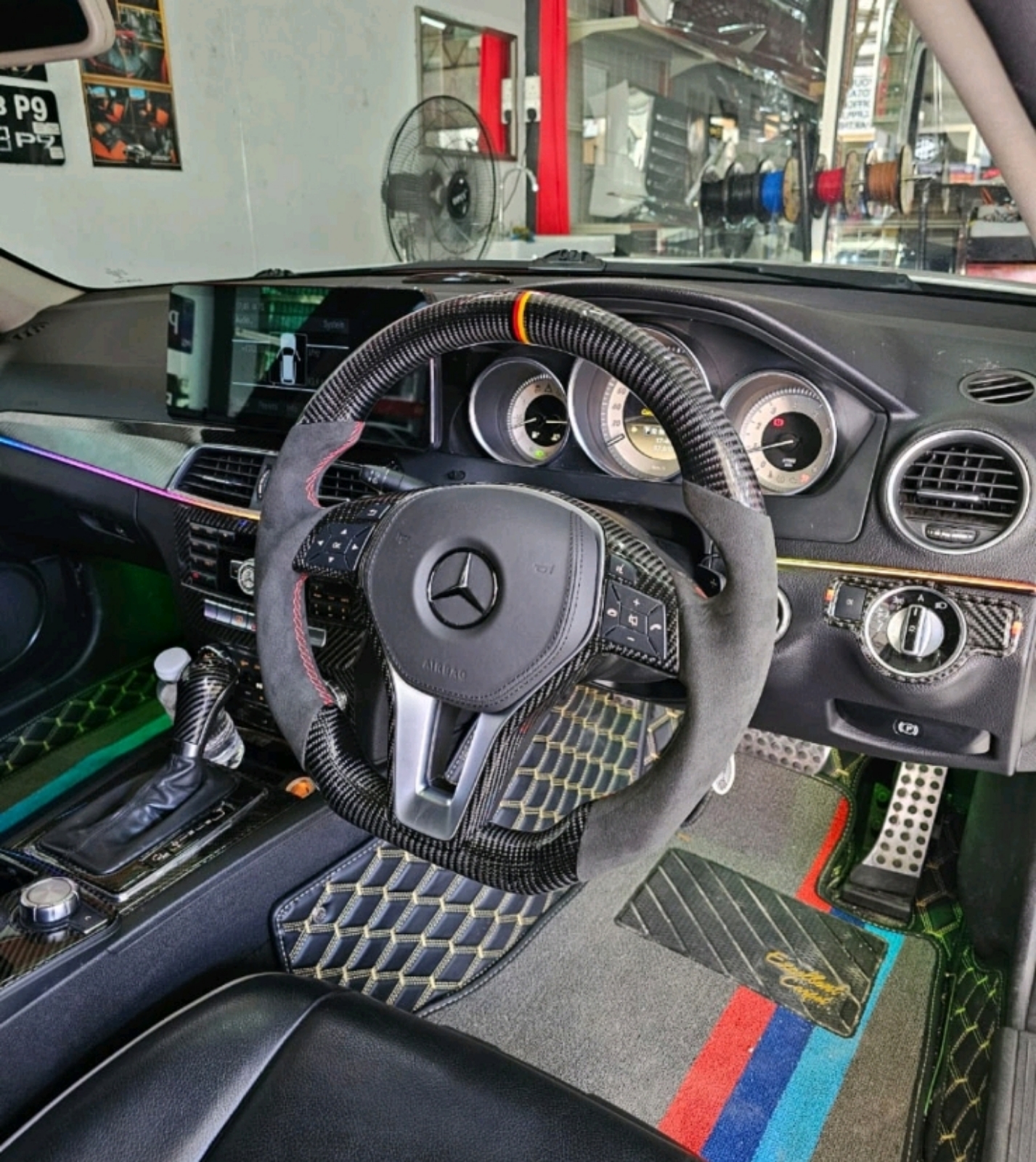 MERCEDES BENZ