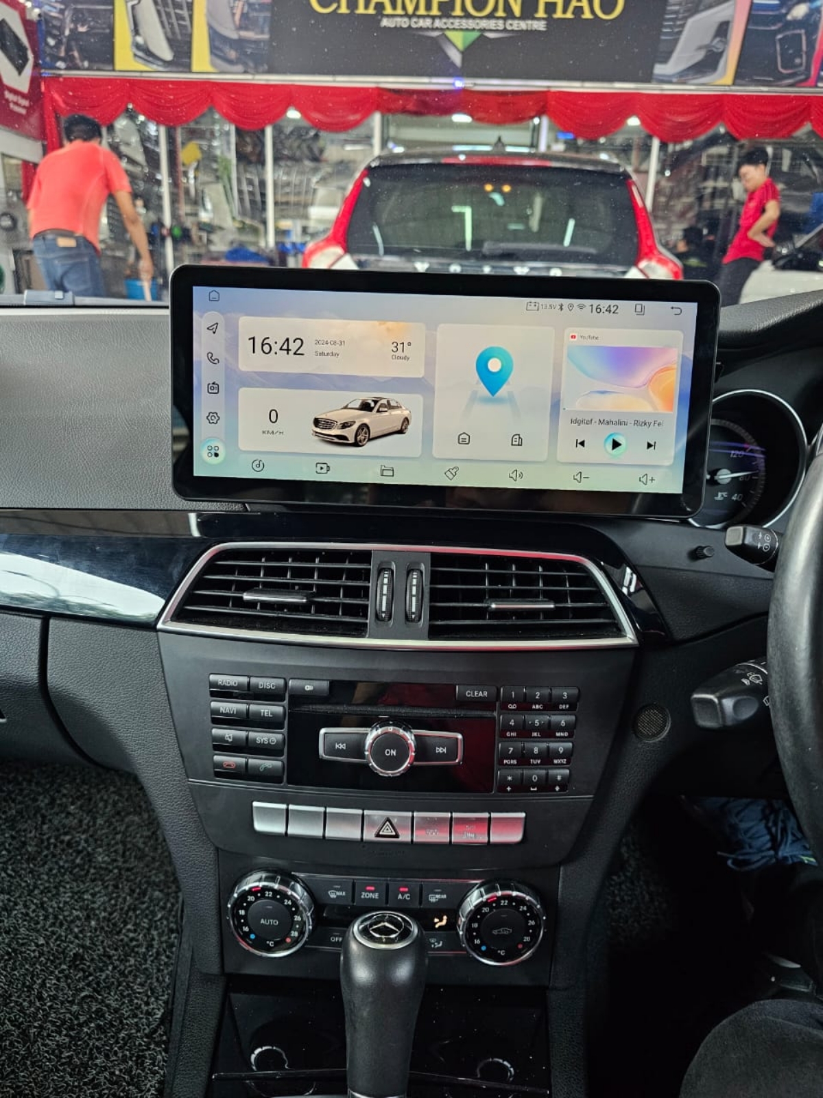 W204 12.3'' ANDROID MULTIMEDIA PLAYER
