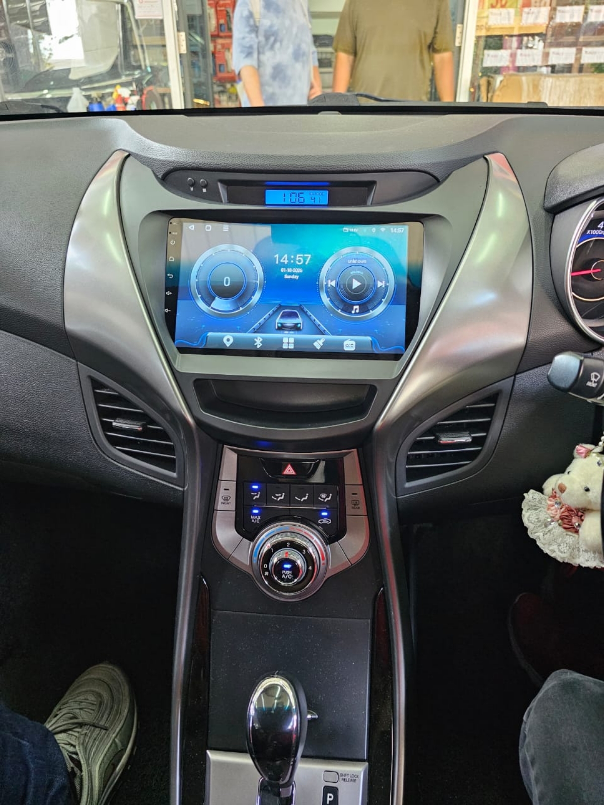 ELANTRA 9'' ANDROID MULTIMEDIA PLAYER