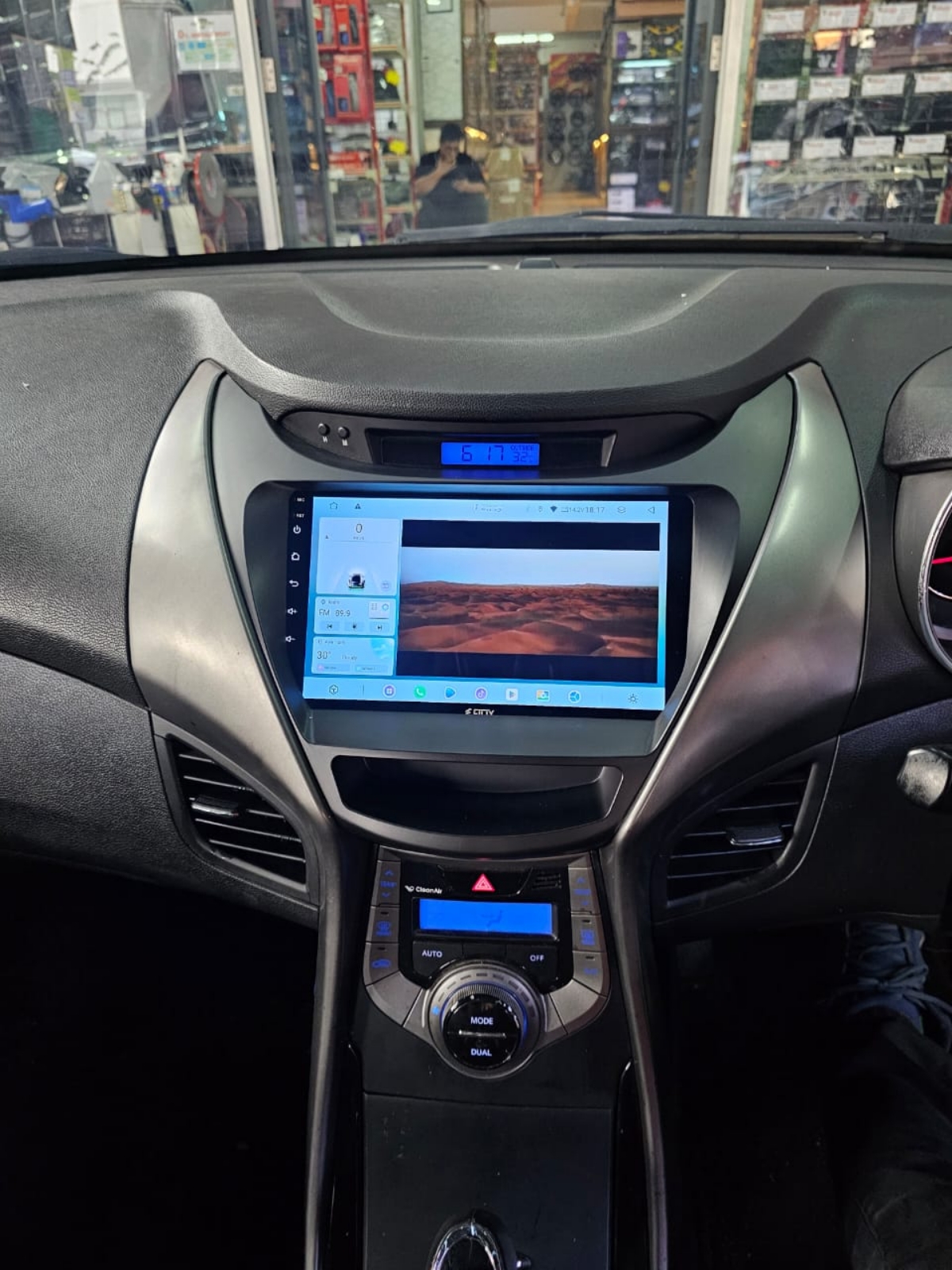 ELANTRA 9'' ANDROID MULTIMEDIA PLAYER