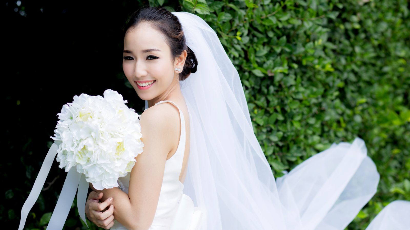 Bridal Skin Treatment Timeline: Your 1-Month Glow Plan with Zenth