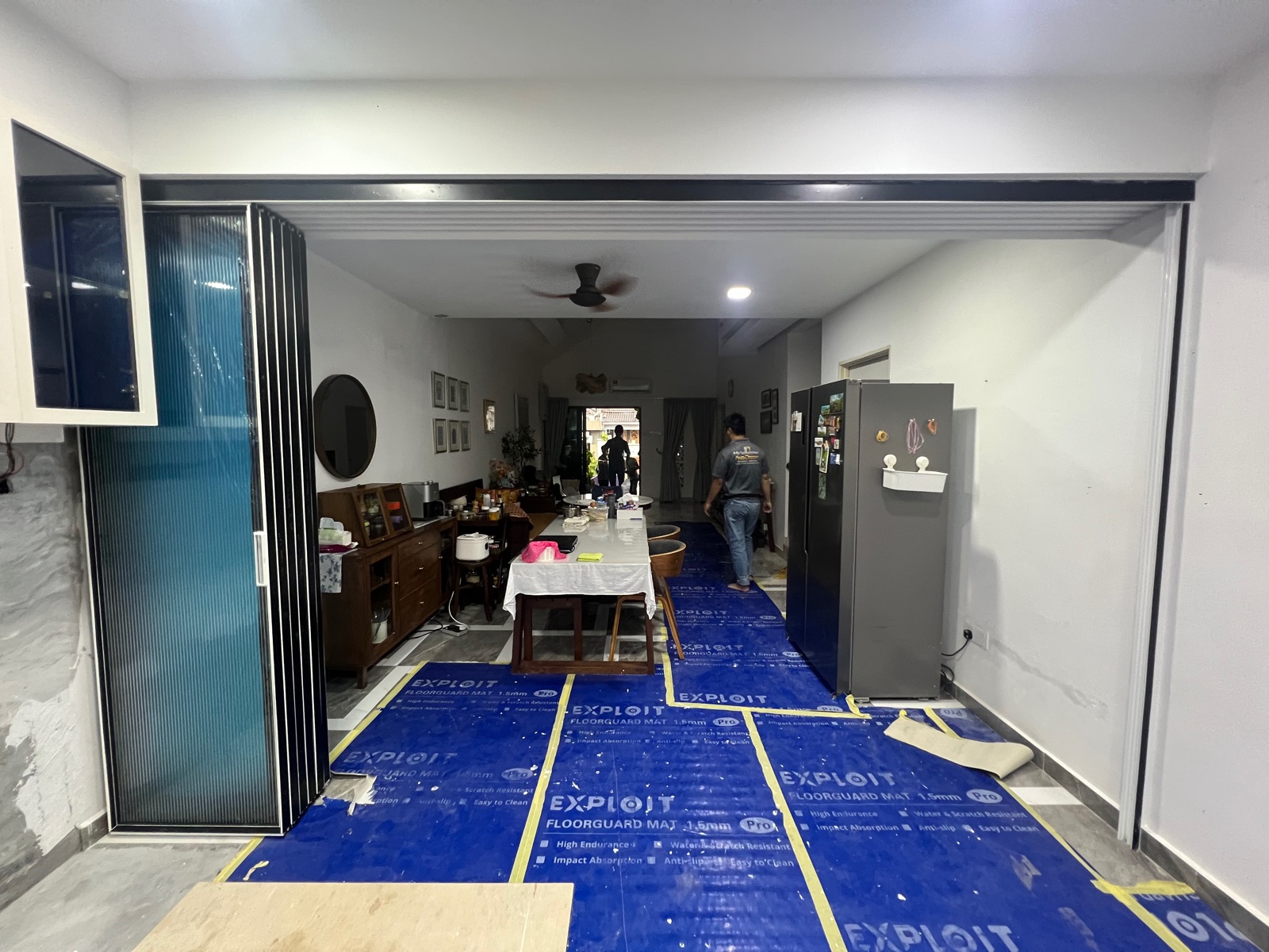 5+1 Panel Slim Sliding Door