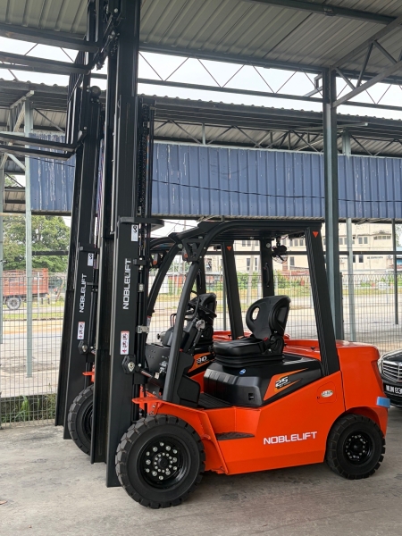 Noblelift Lithium Battery Forklift Truck ( A2 series ) Noblelift Lithium Battery Forklift ( A2 Series ) IC Forklift Trucks - Engine Forklift Truck Klang, Selangor, Malaysia, Kuala Lumpur (KL) Supplier, Importer, Supply, Supplies | HN Industry Sdn Bhd
