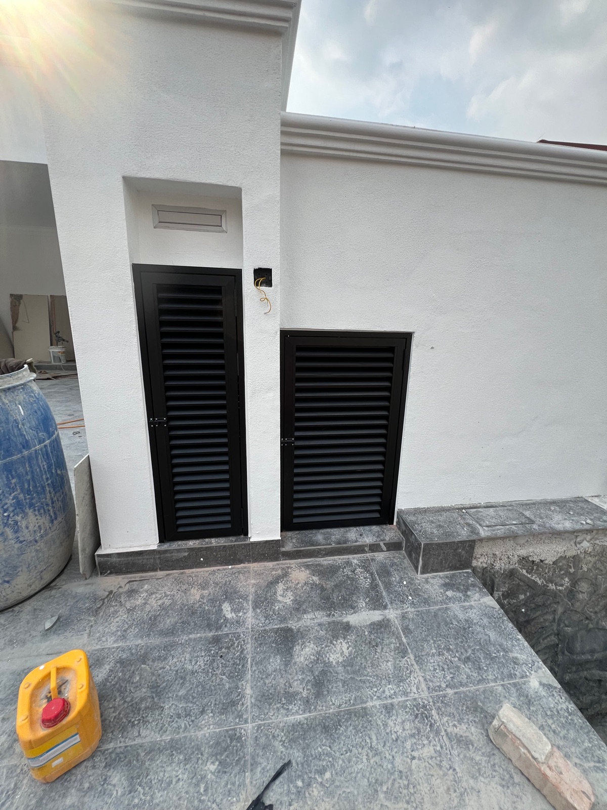 Louvers Door 