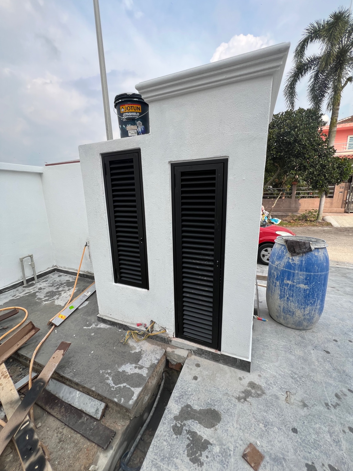 Louvers Door