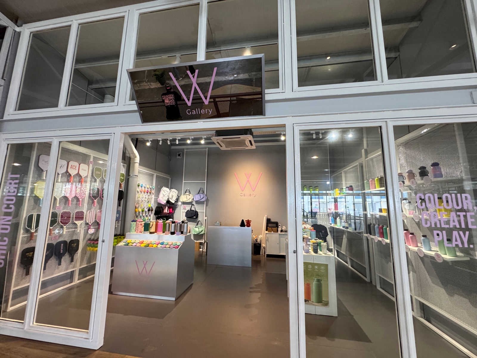 W Gallery @ JAMPJ