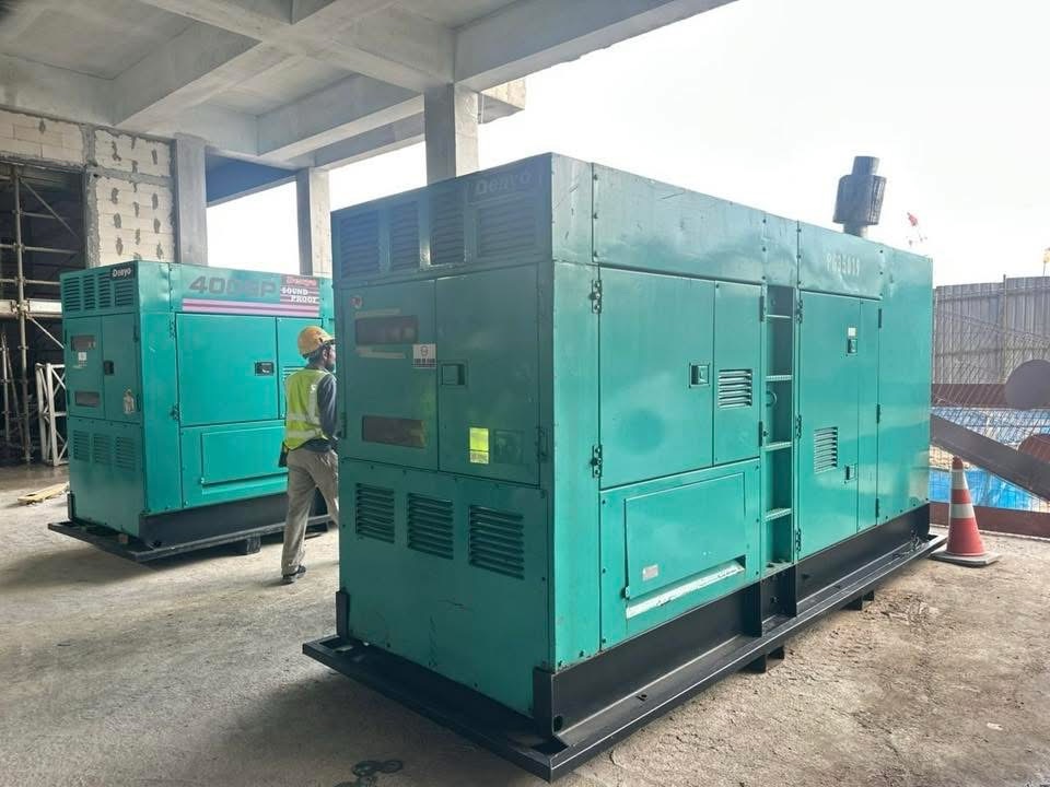 Delivering 2 units DENYO 400KVA Diesel Generator To Data Center Johor 