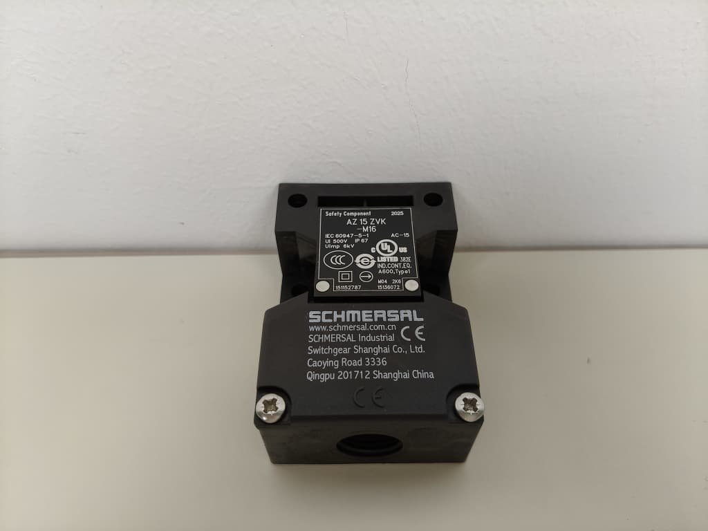 Schmersal AZ 15 ZVK-M16 Safety Interlock Switch Malaysia