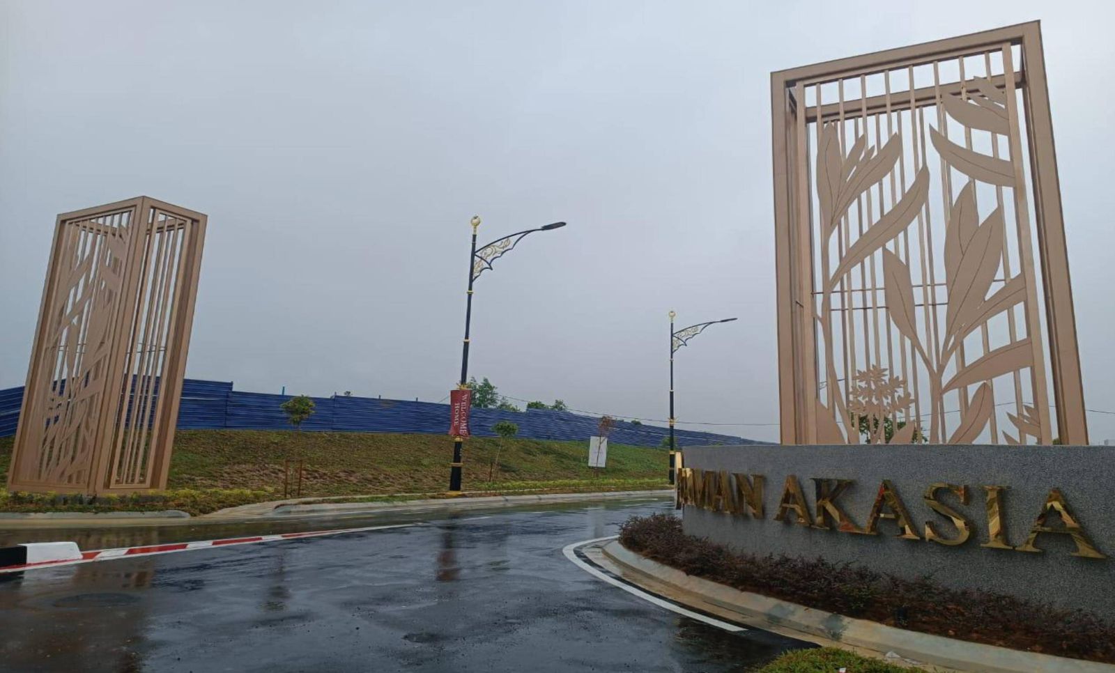 Entrance Structure Decor and Landscaping Design - SPB
