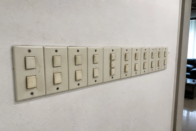 Beyond the Switch: Why Interior Designers are Eliminating "Wall Acne" in 2026