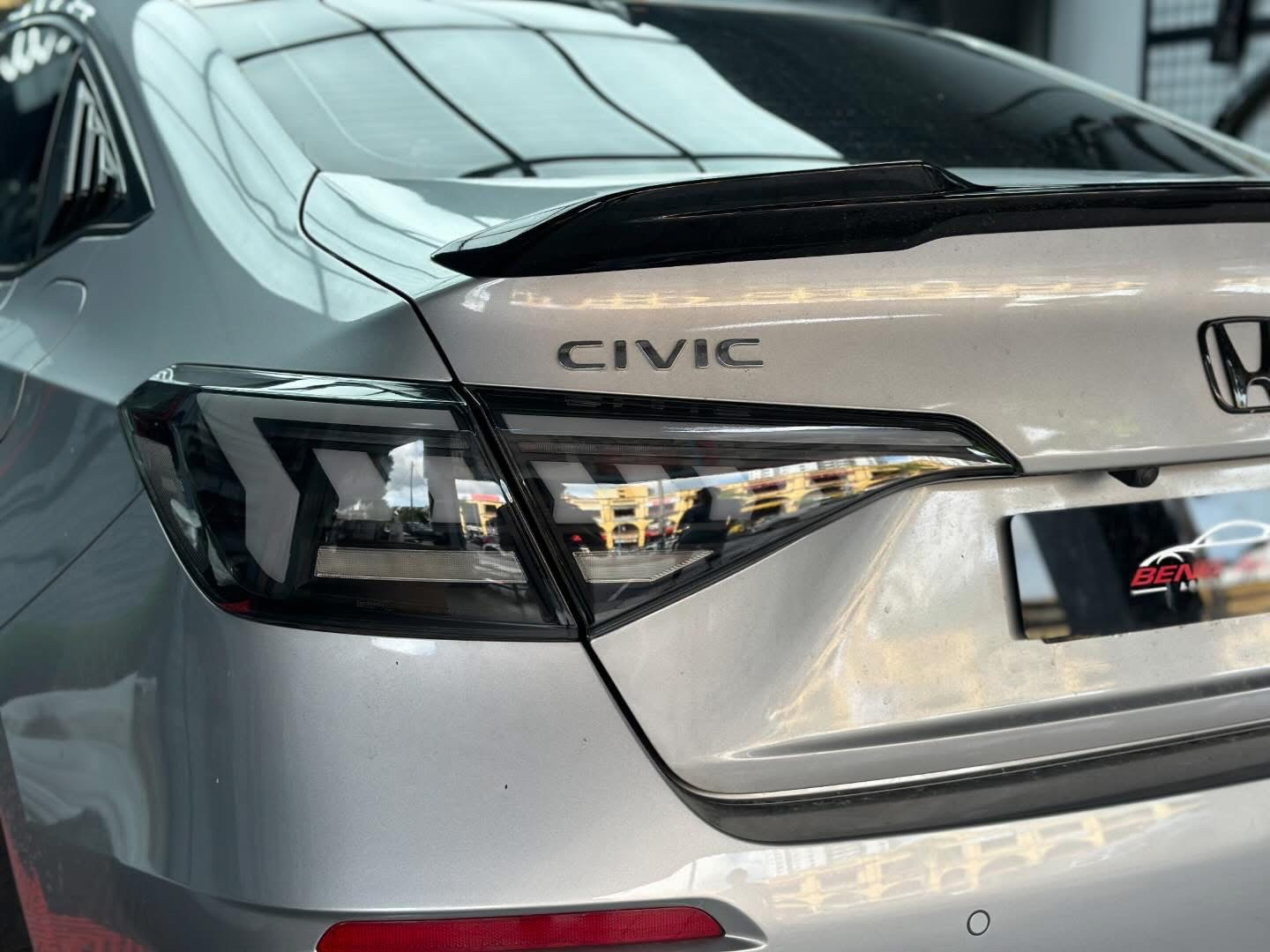 SMOKE WHITE V5 DESIGN LED TAIL LAMP