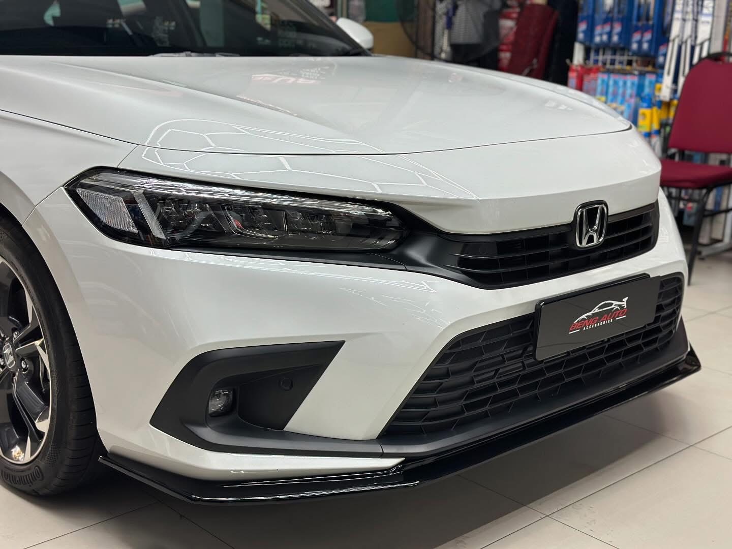THAI V1 FRONT LIPS