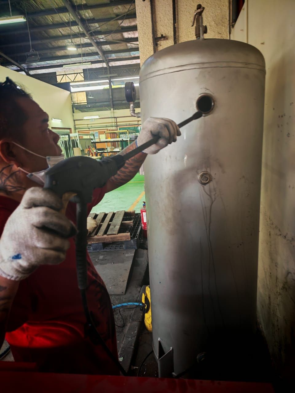 Maintenance Service To Clean Air Receiver Tank 500L